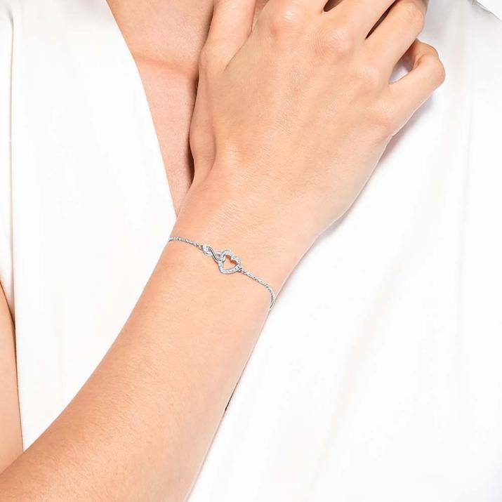 Swarovski Infinity bracelet, Infinity and heart, White, Rhodium plated - M, Rhodium shiny